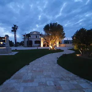 Zecca Con Piscina Lecce